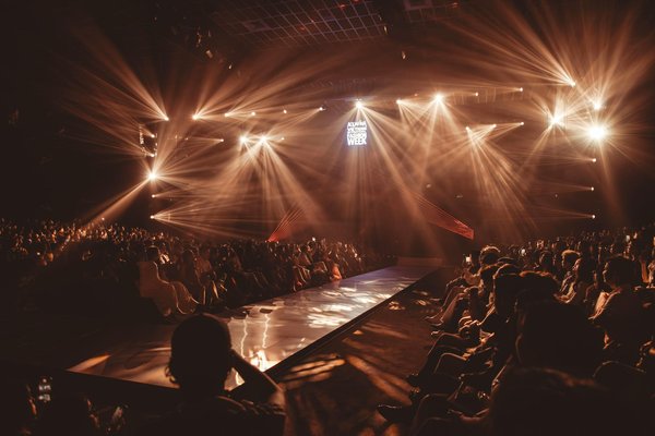 Transform Your Fall Fashion: The Ultimate UK Guide to Styling Heeled Booties with Midi Skirts