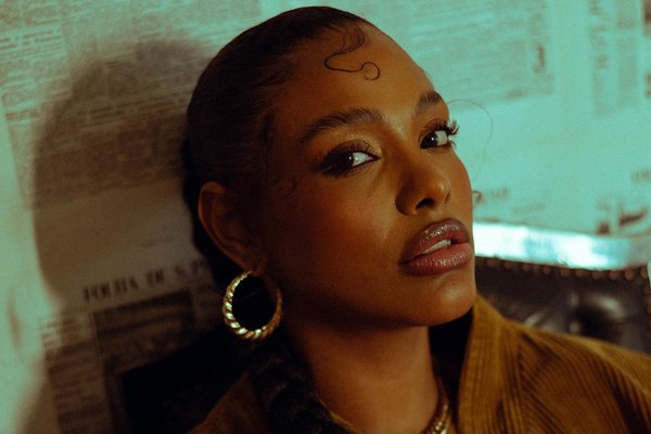 Stylish Spring Layering: Must-Have Lightweight Jackets to Revamp Your Look in the UK